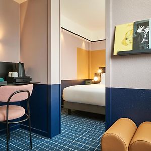 Suite One Double Bed One Sofabed